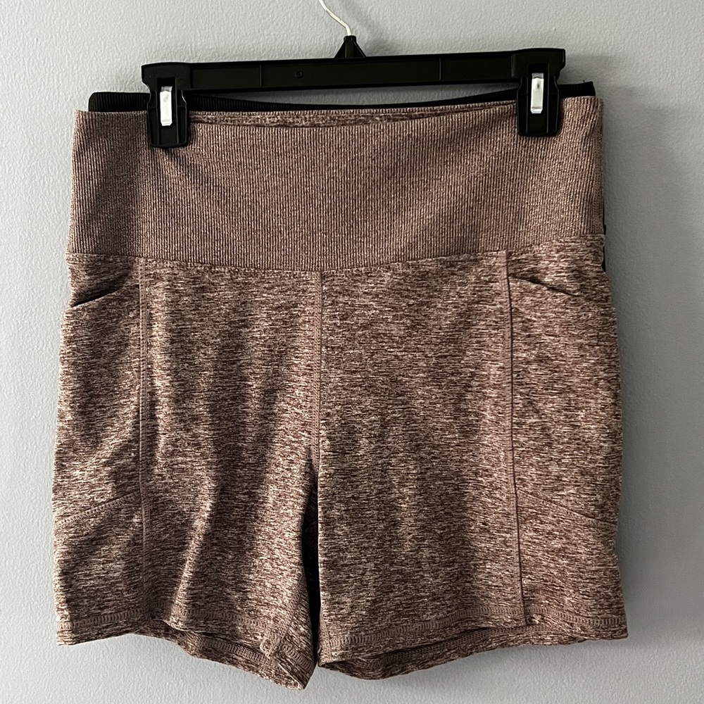 Zobha Women's Athletic Shorts in Heathered Brown